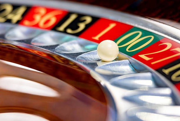 djadul4d live dealer blackjack and roulette tables alongside BWF tournament bracket display
